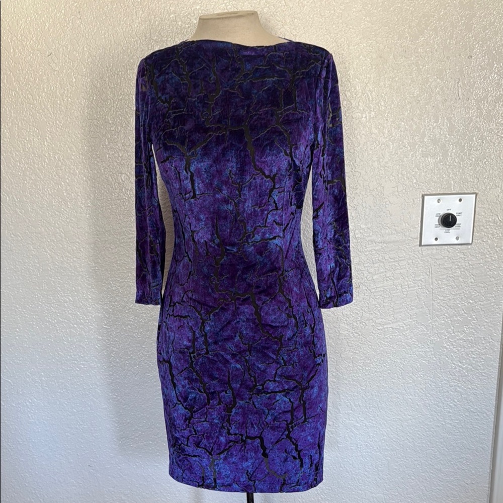 Nicole Miller Elegant Purple blue crackle Velvet Dress